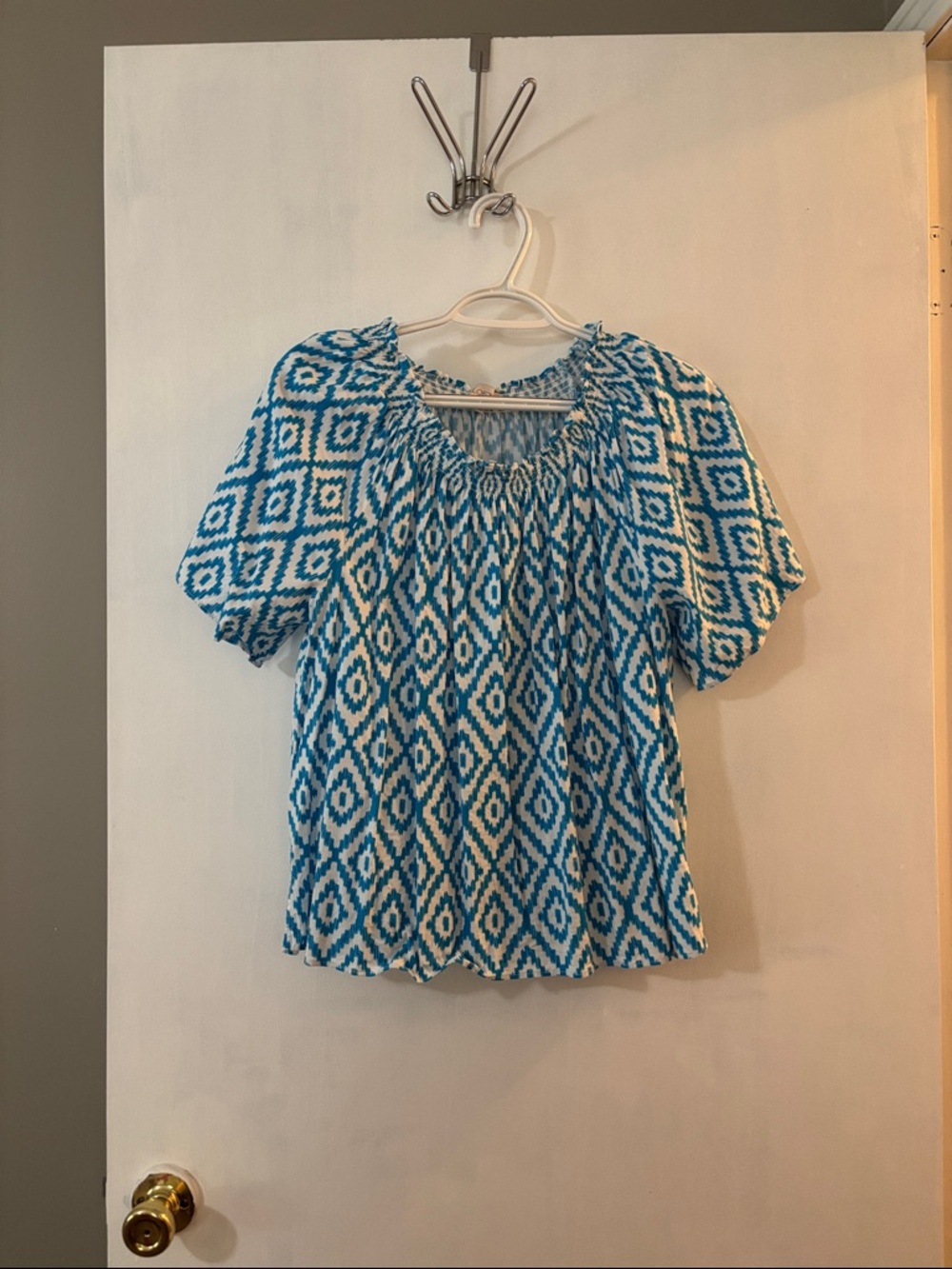 LOFT Blue and White Diamond Print Peasant Blouse